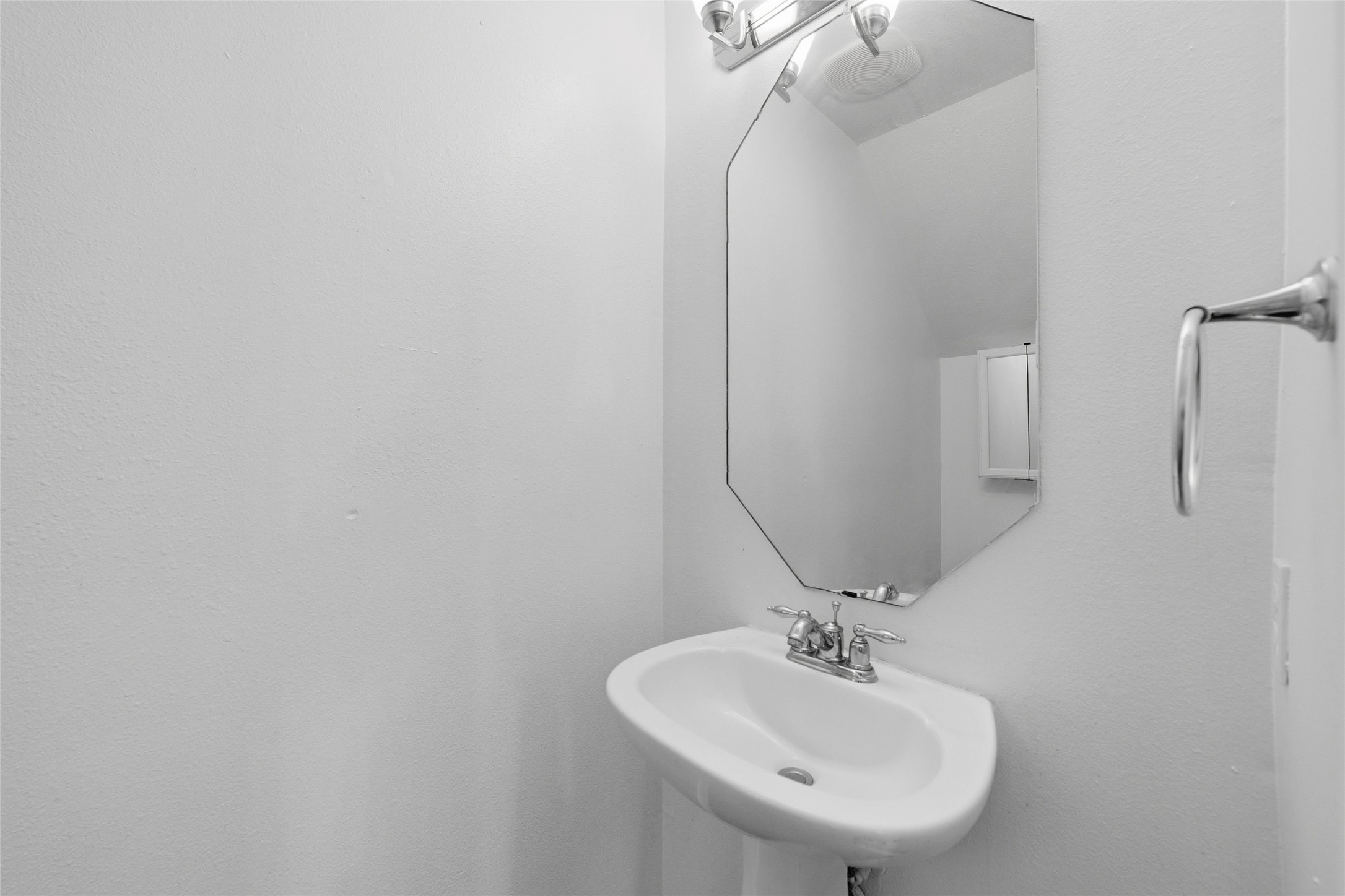7110 Favian Court Property Photo 11