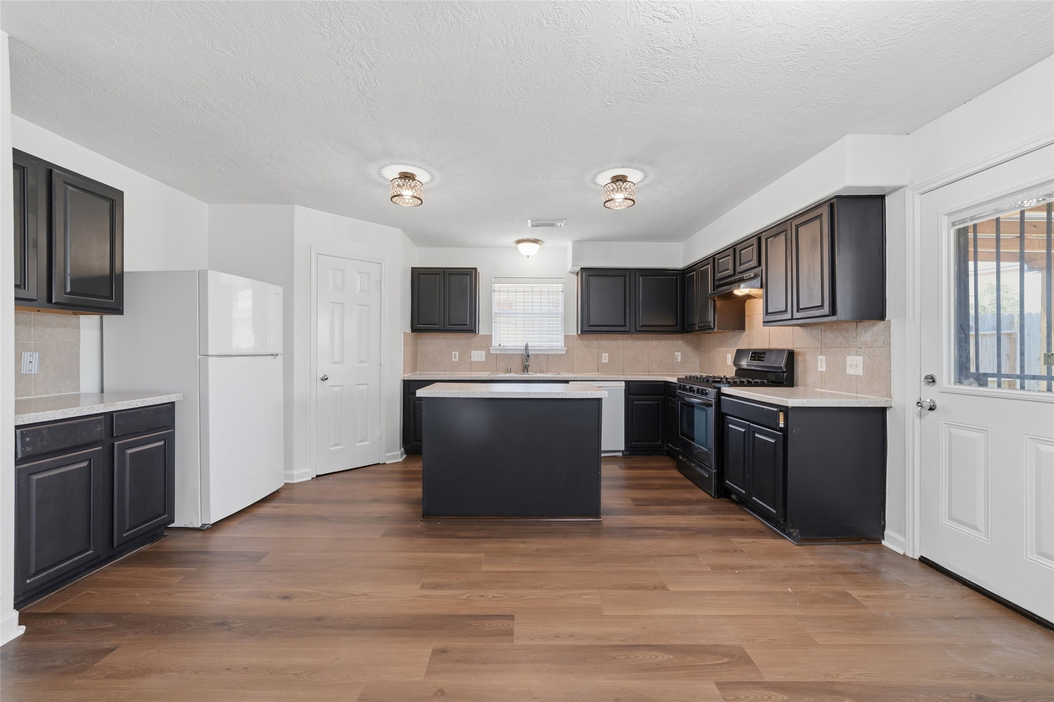 7110 Favian Court Property Photo 12