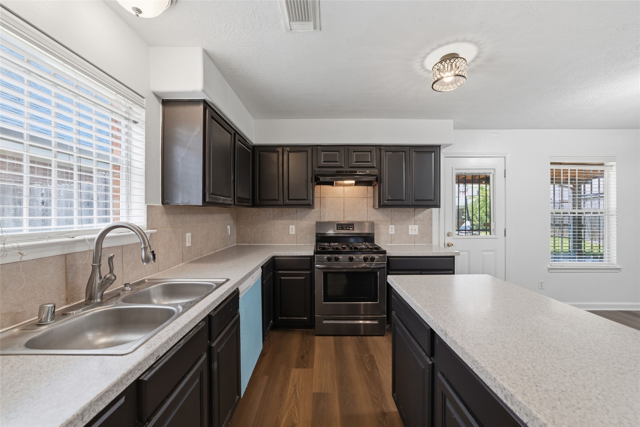 7110 Favian Court Property Photo 16