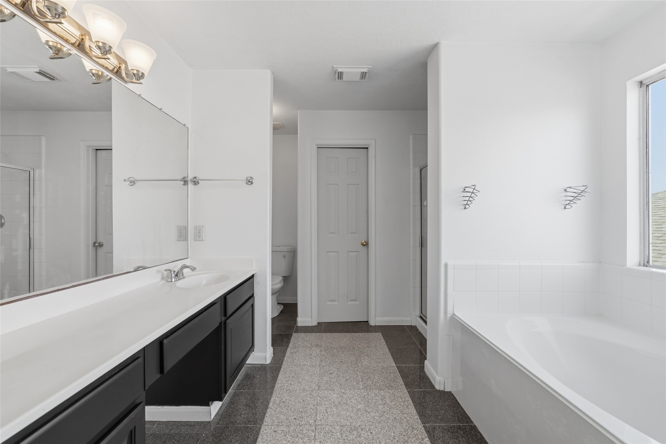 7110 Favian Court Property Photo 24