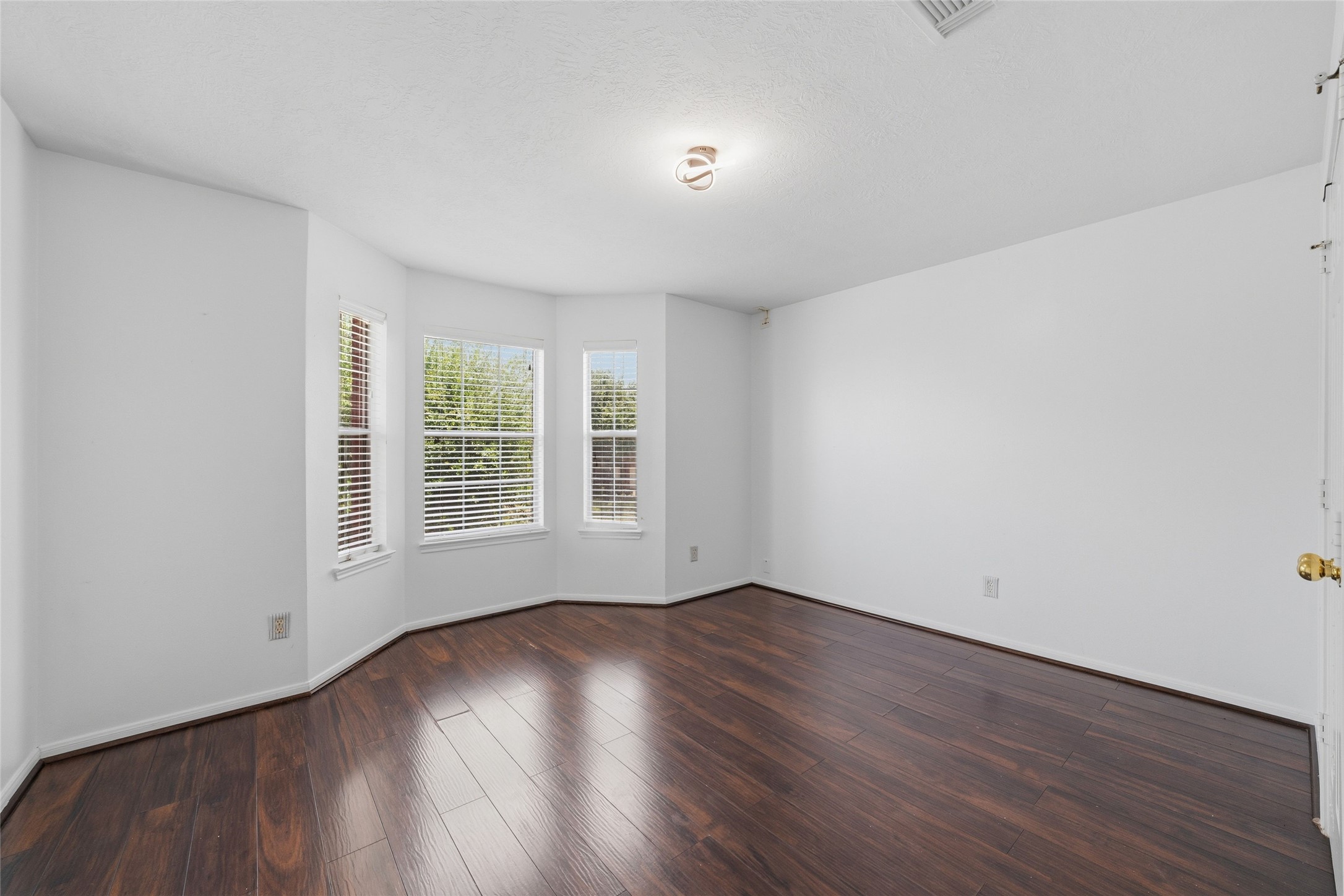 7110 Favian Court Property Photo 29