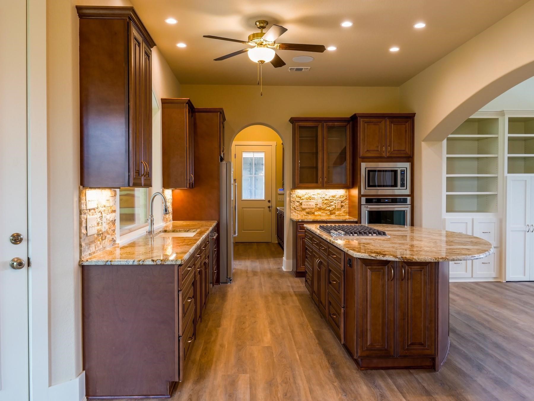 529 Vista Ridge Drive Property Photo 12