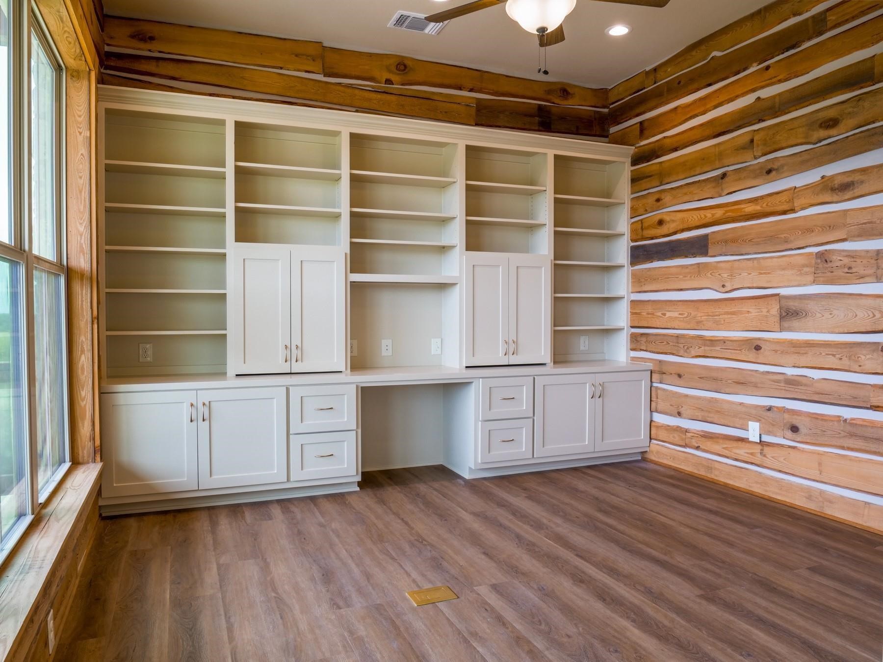 529 Vista Ridge Drive Property Photo 14