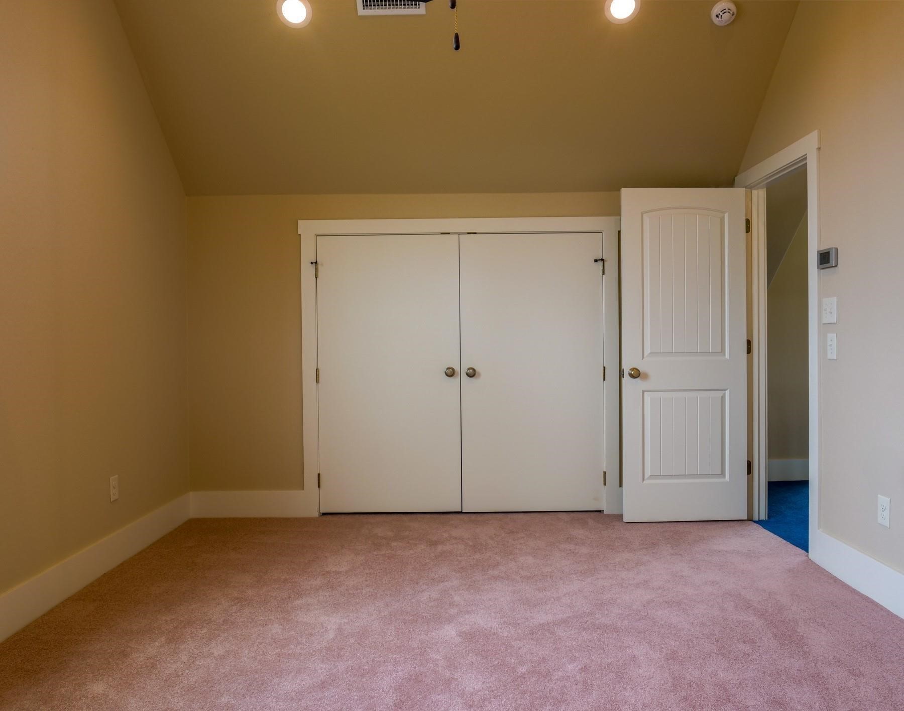 529 Vista Ridge Drive Property Photo 29