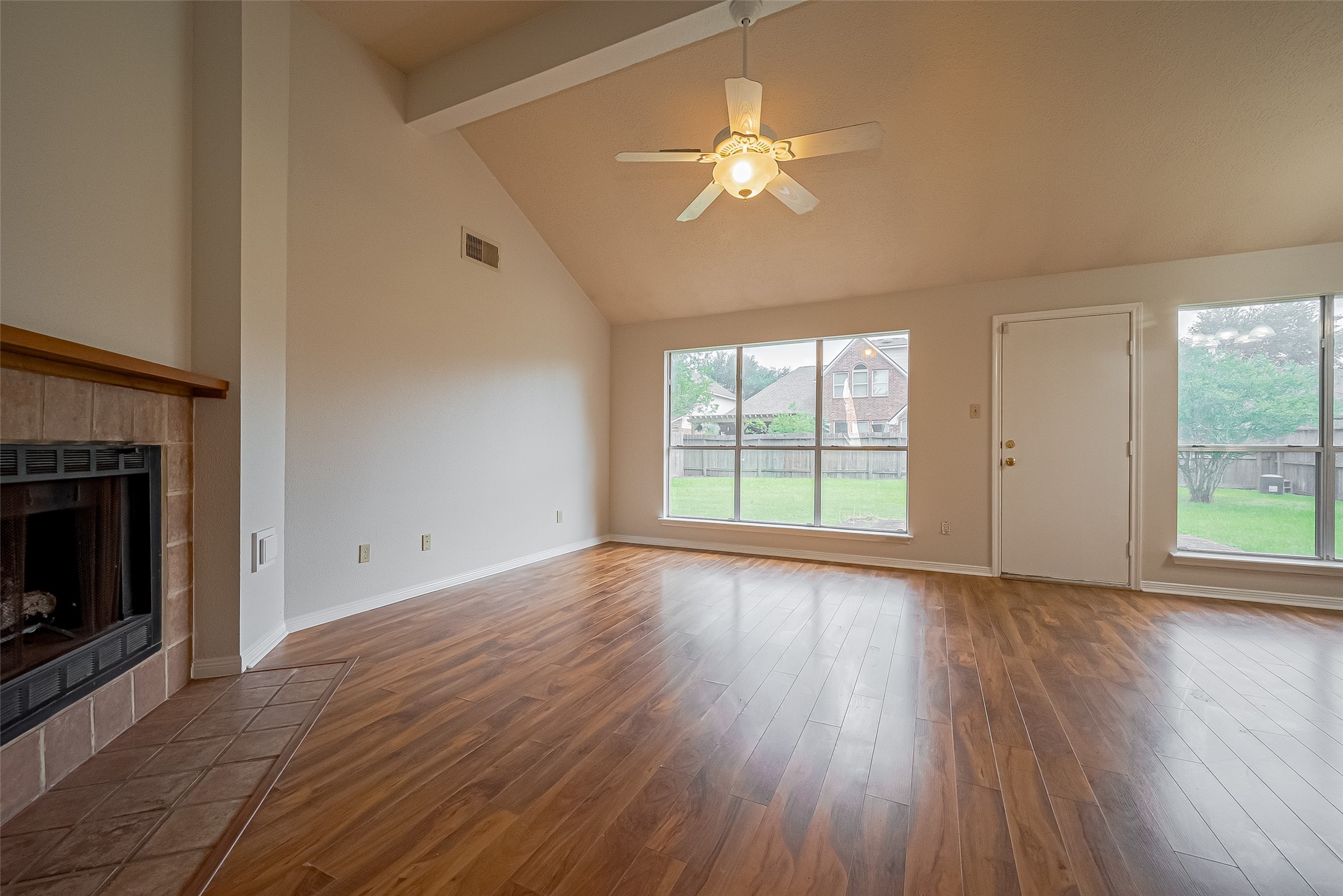 3007 Cloverdale Property Photo 2