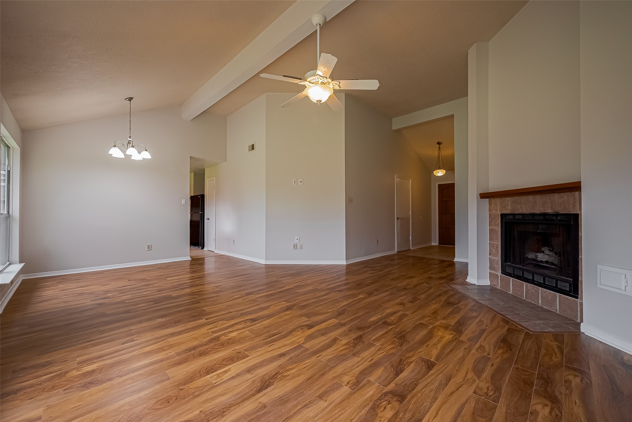 3007 Cloverdale Property Photo 3