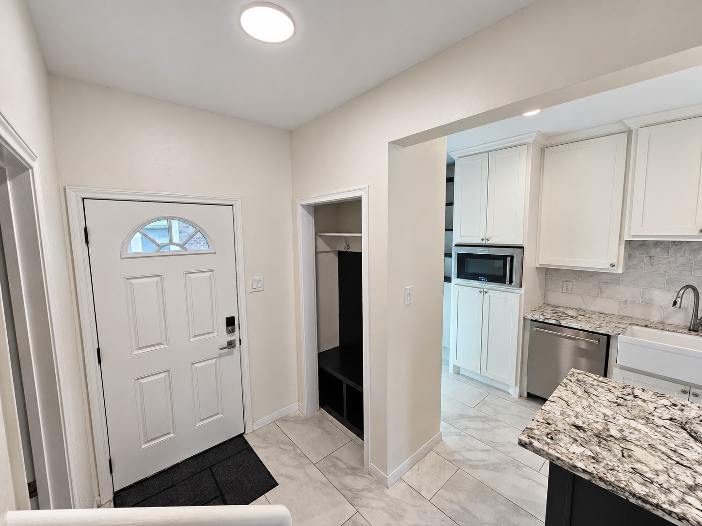 1201 Mcduffie Street 118 Property Photo 4