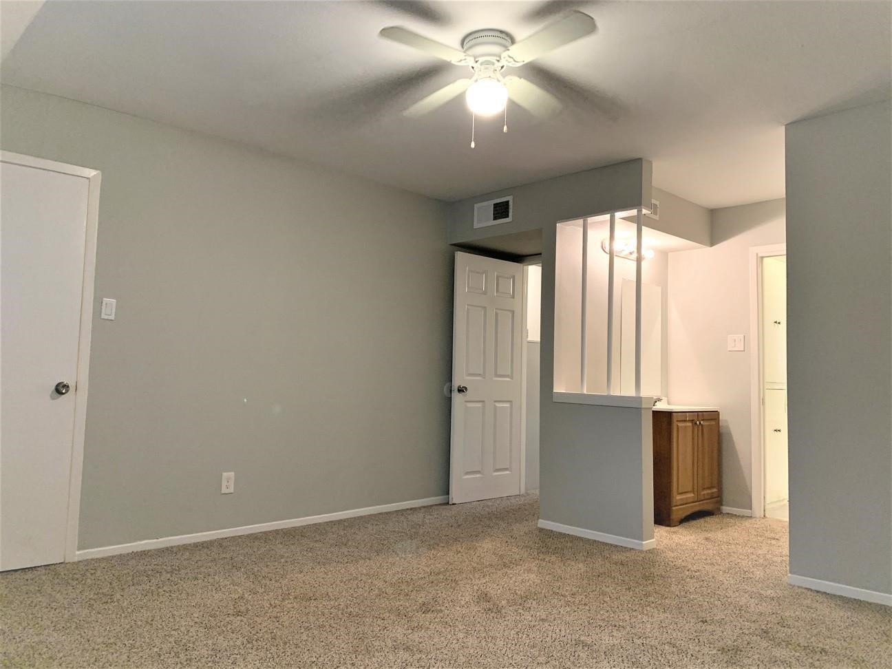 10004 Westview A Property Photo 10