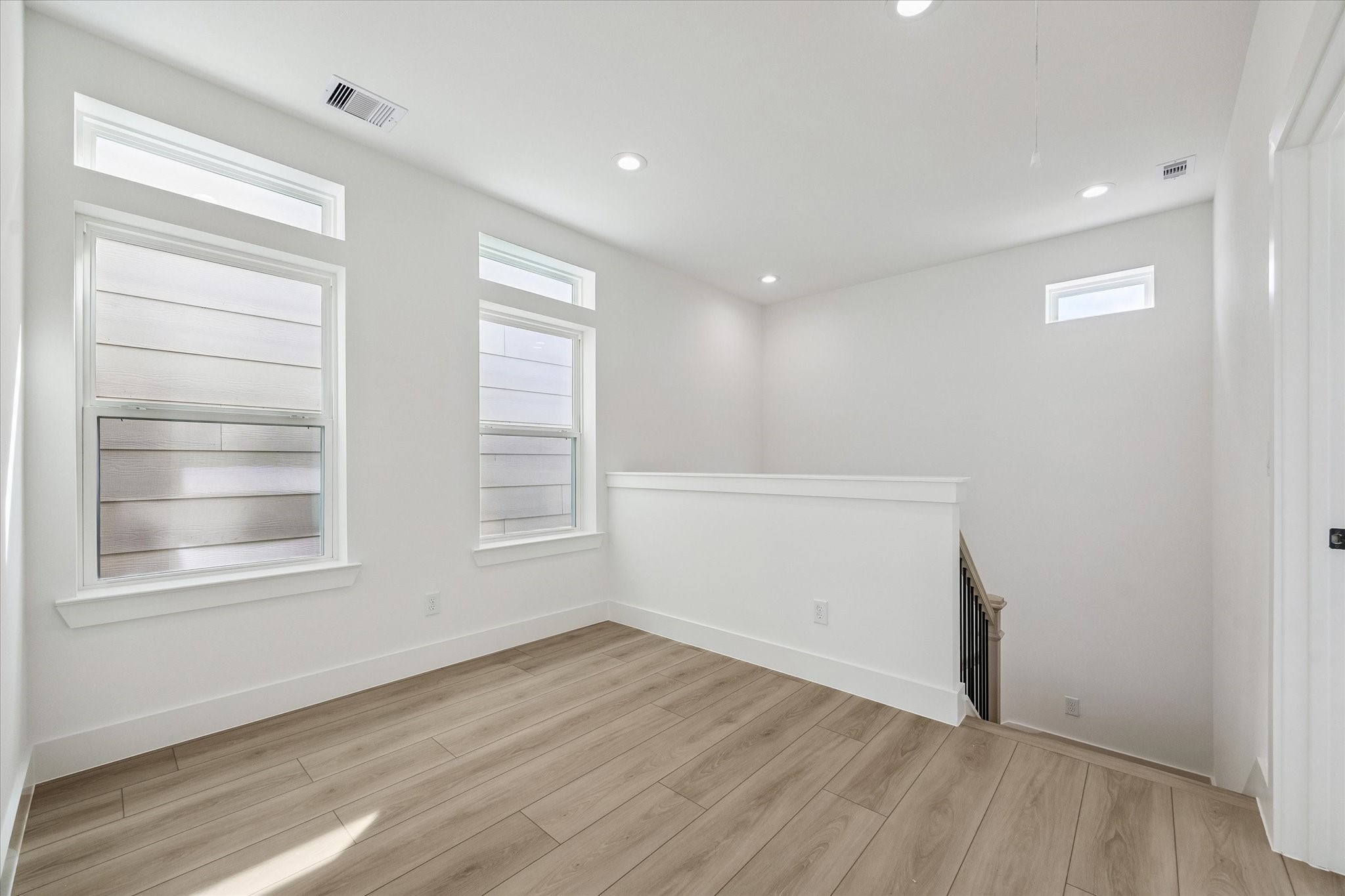 752 Curtin Street Property Photo 21