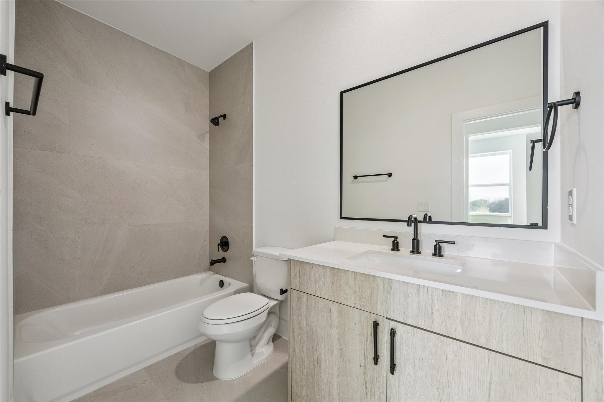 752 Curtin Street Property Photo 23