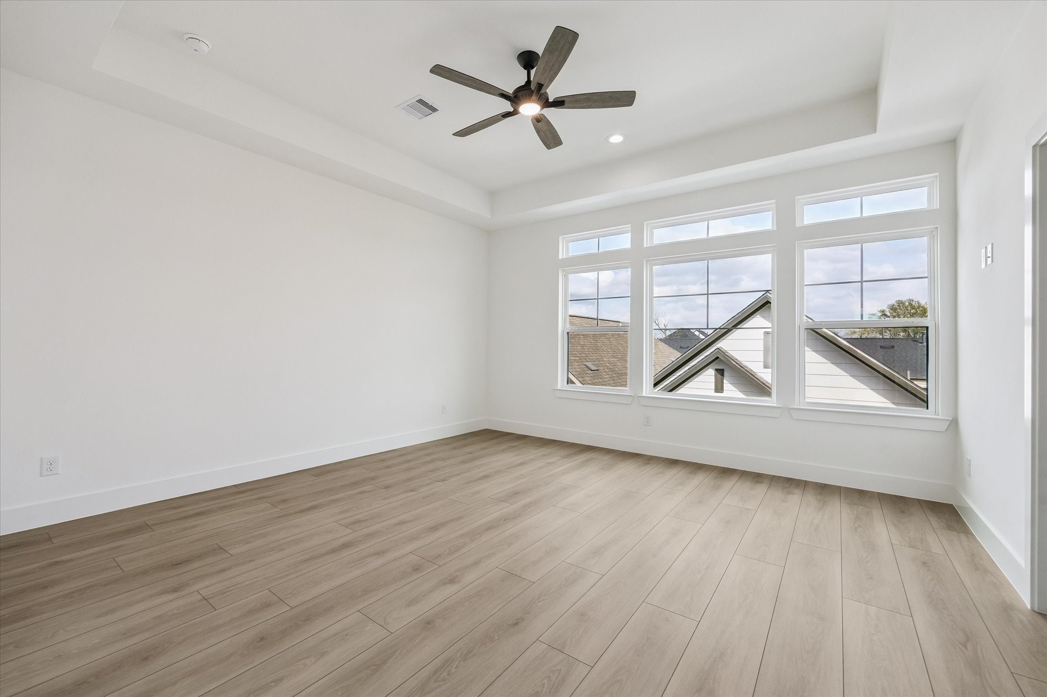 752 Curtin Street Property Photo 26