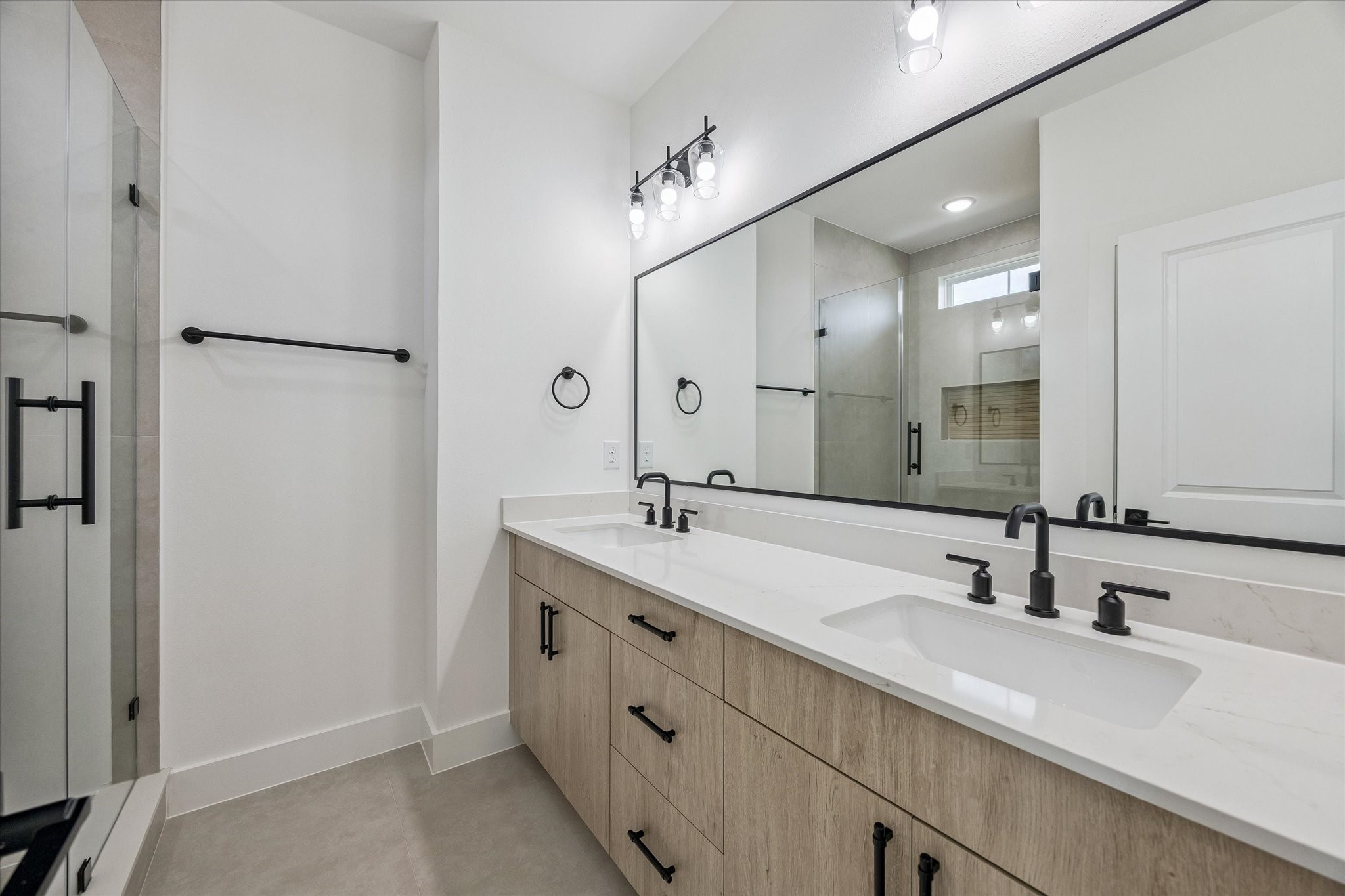 752 Curtin Street Property Photo 30