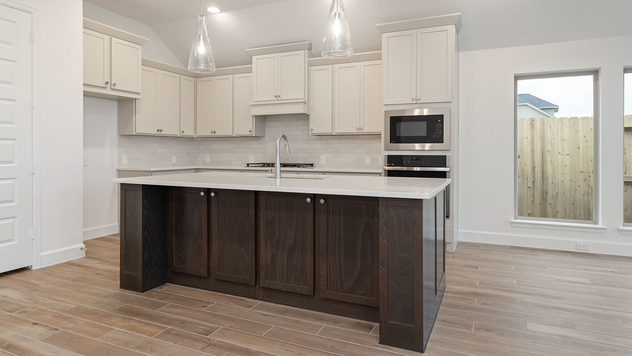 4730 Cascade Waters Lane Property Photo 4