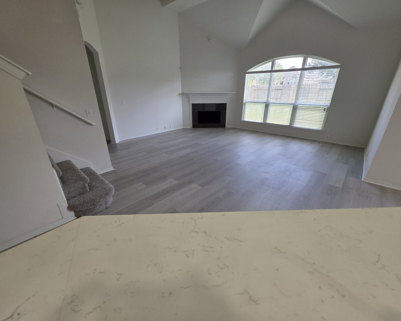 9005 Sundown Drive Property Photo 6