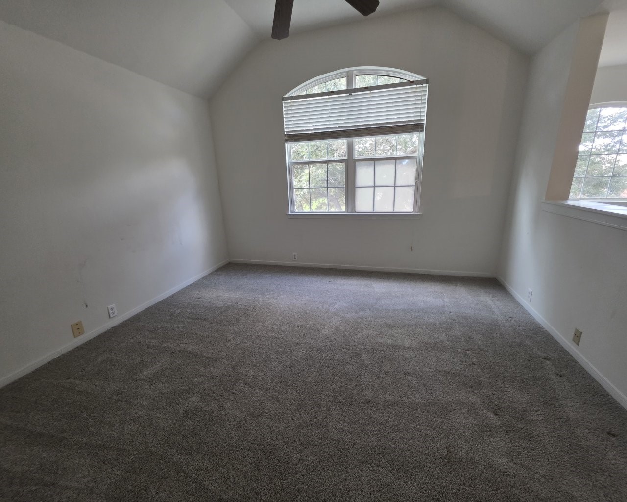 9005 Sundown Drive Property Photo 15