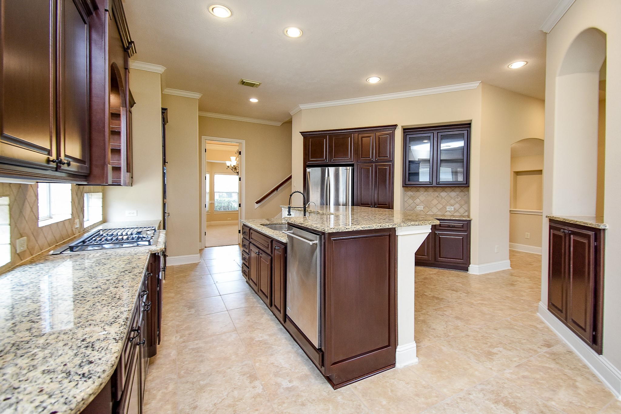 1611 Whitfield Street Property Photo 7