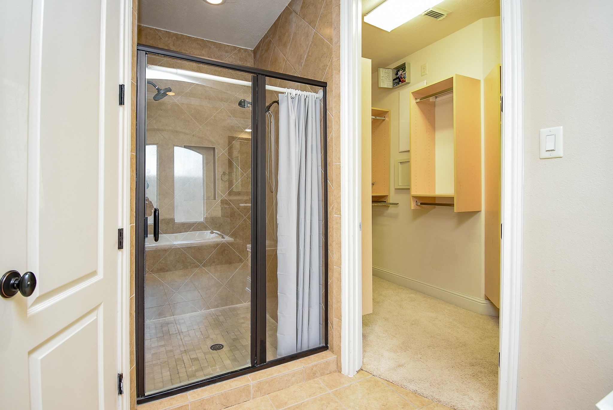 1611 Whitfield Street Property Photo 24