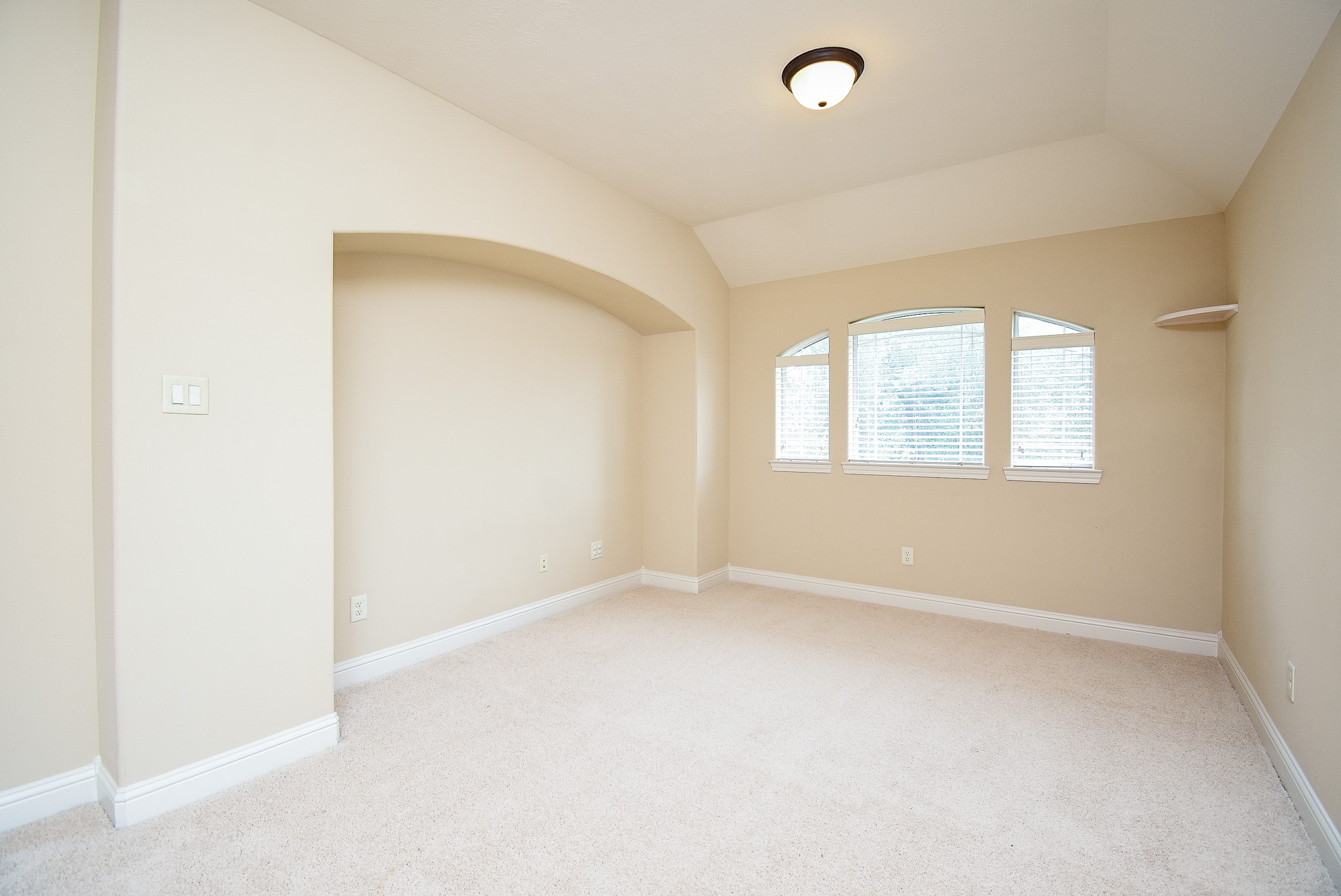 1611 Whitfield Street Property Photo 29