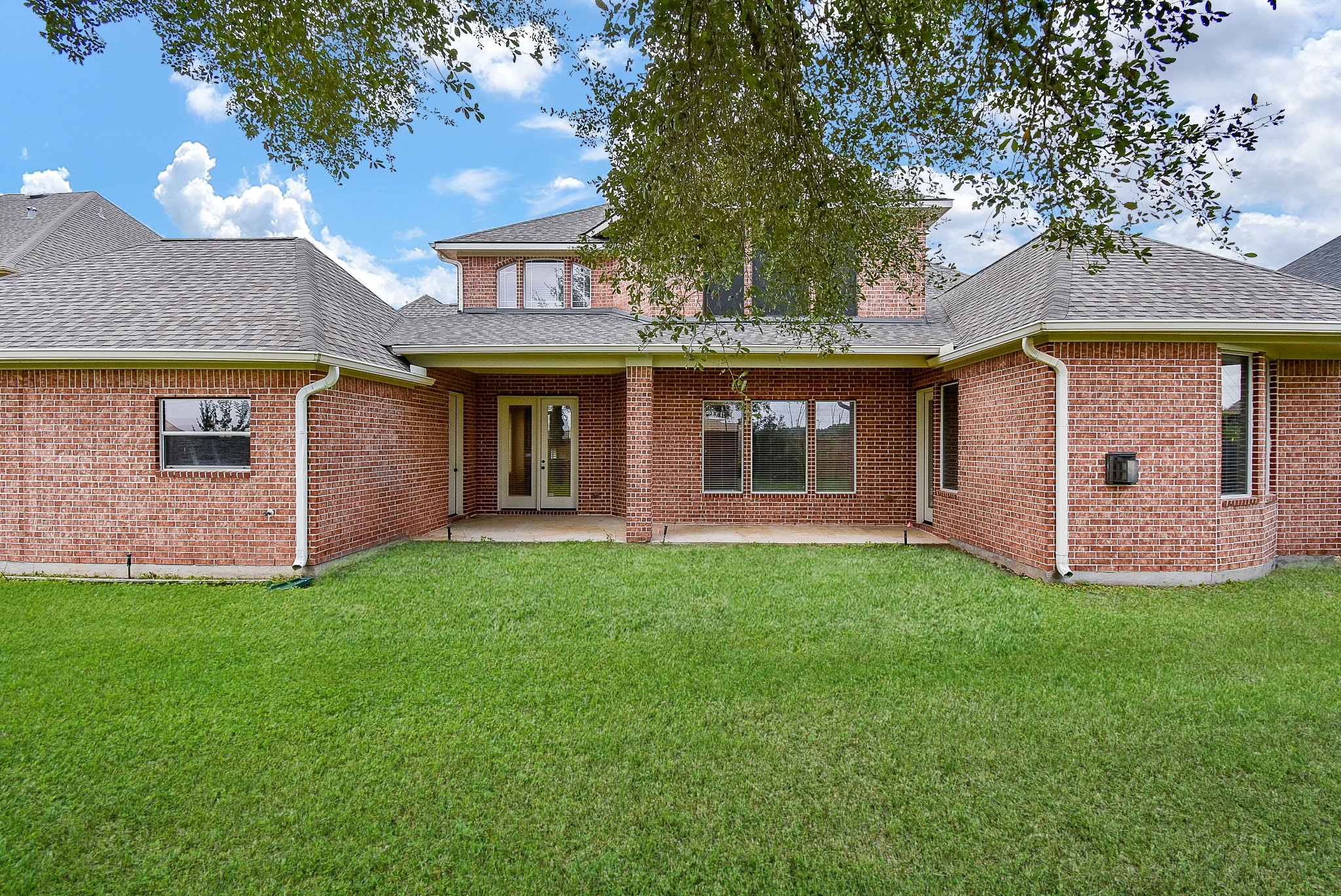 1611 Whitfield Street Property Photo 40