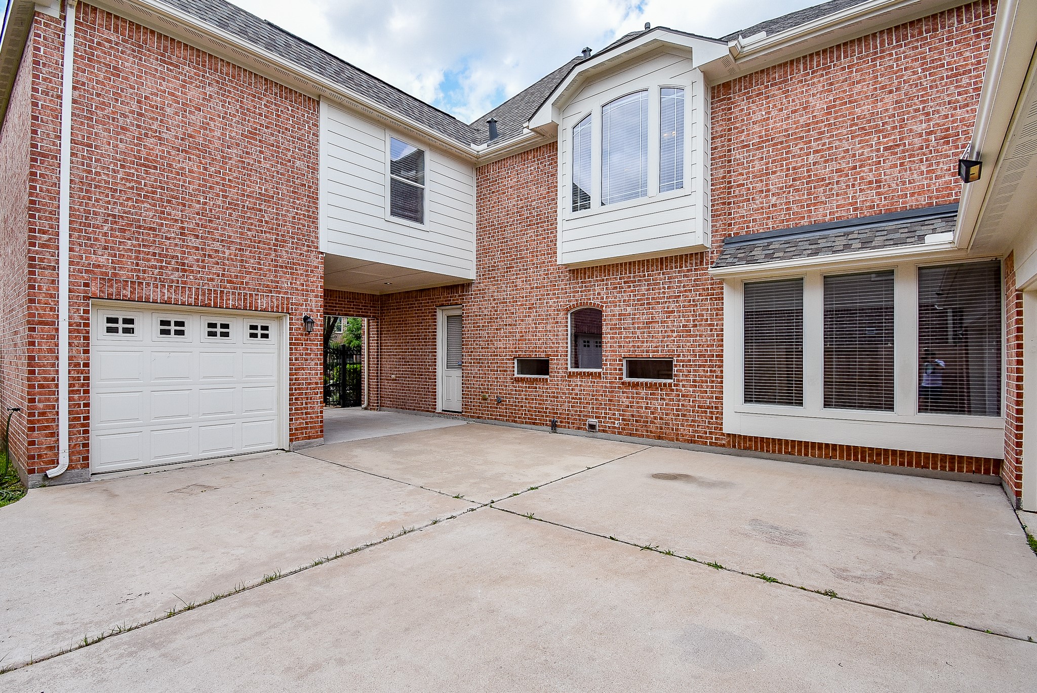 1611 Whitfield Street Property Photo 45