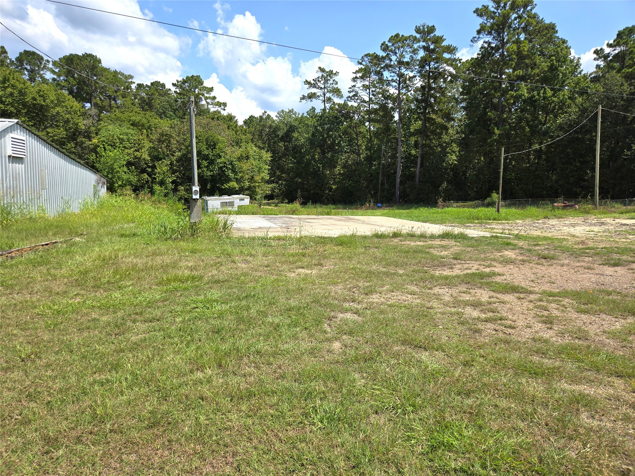 33492 Highway 146 N Property Photo 2