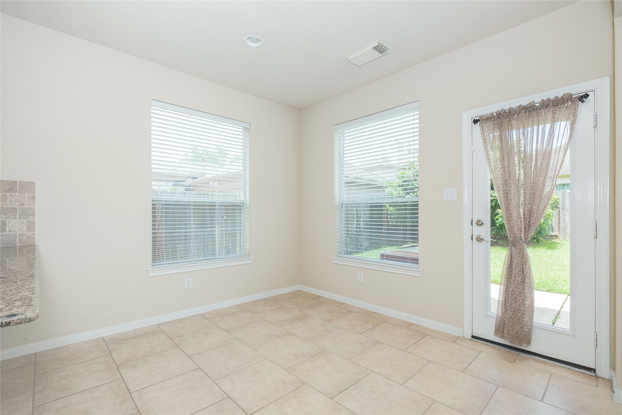 26114 Sandersgate Lane Property Photo 15