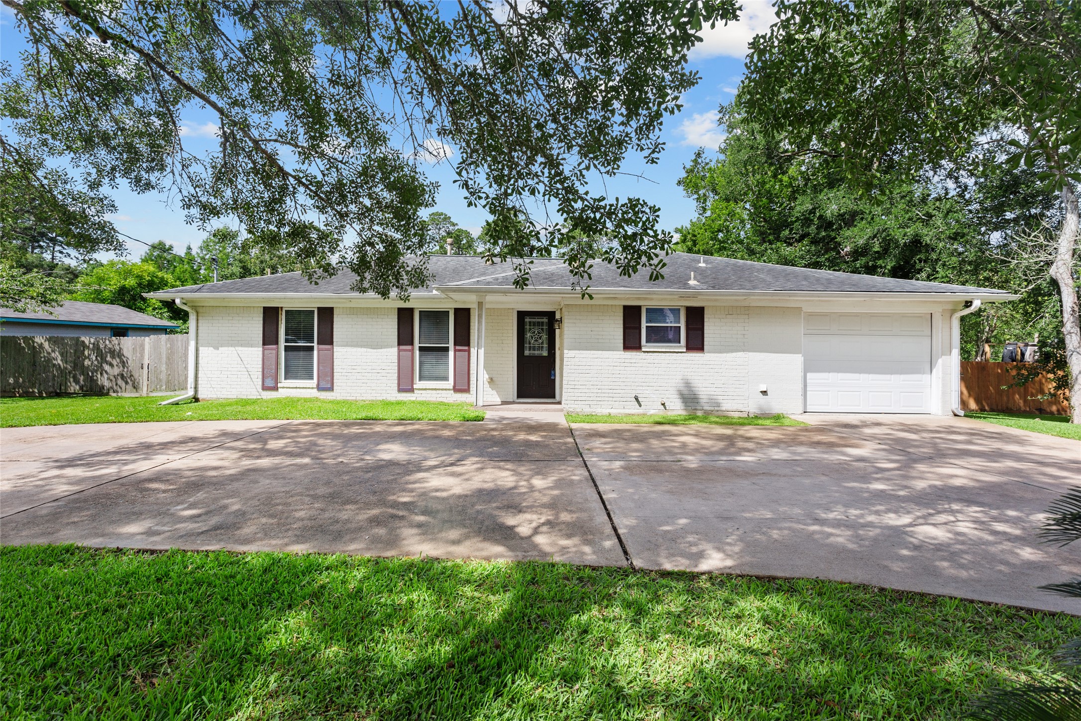 3310 Oak Drive Property Photo 1