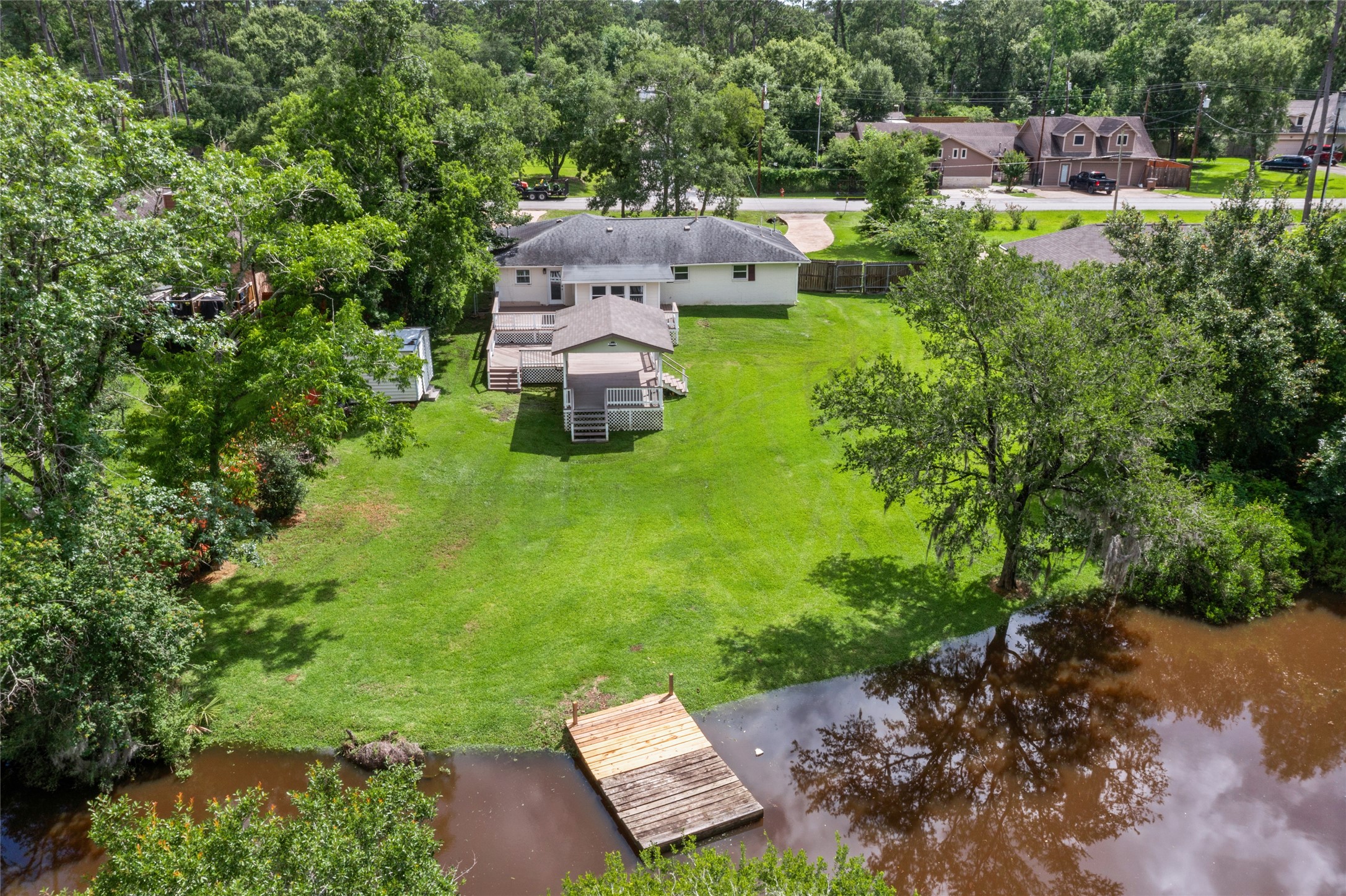 3310 Oak Drive Property Photo 6