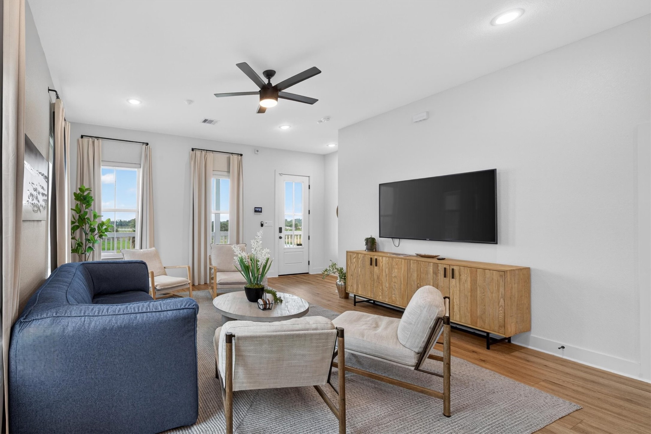 2503 103rd Street Property Photo 9