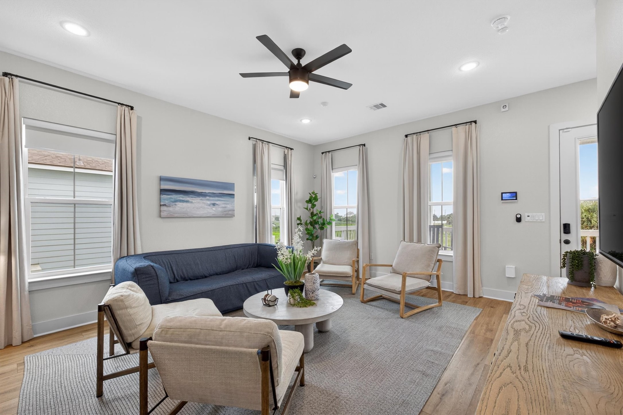 2503 103rd Street Property Photo 10