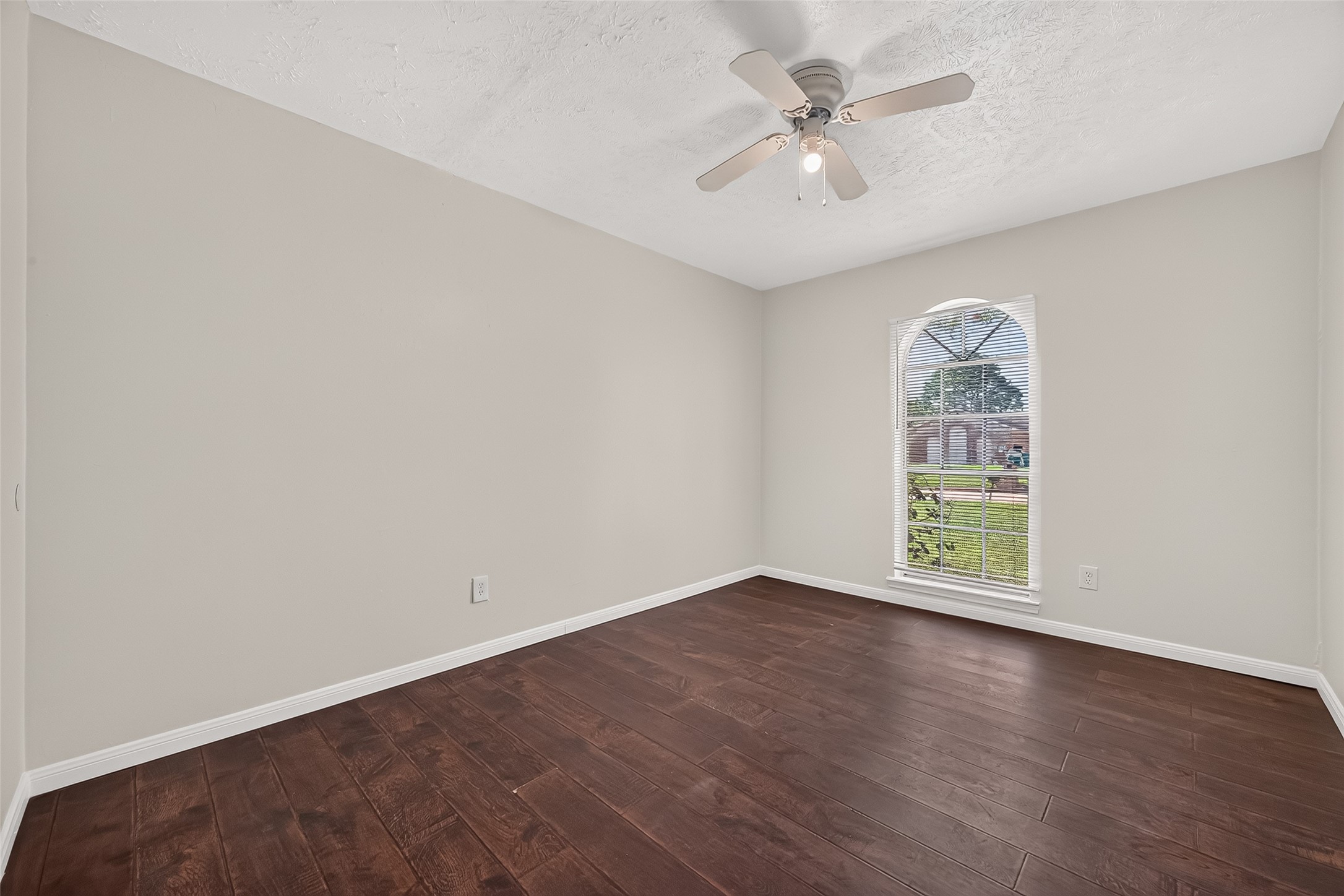 9850 Sagebud Lane Property Photo 14
