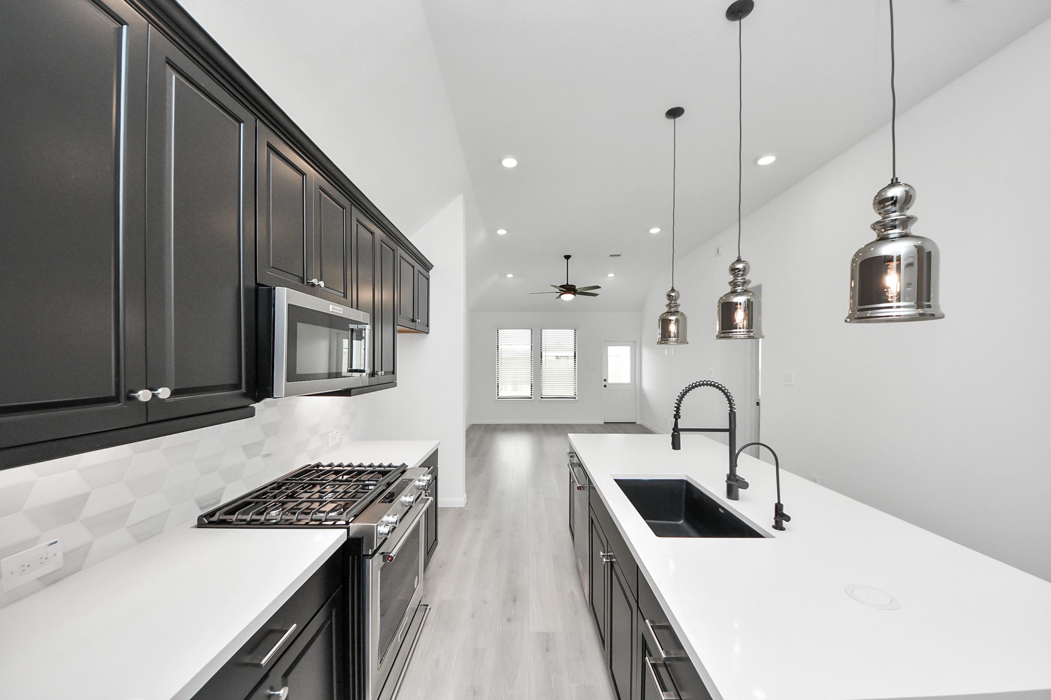 21123 Secret Garden Lane Property Photo 8