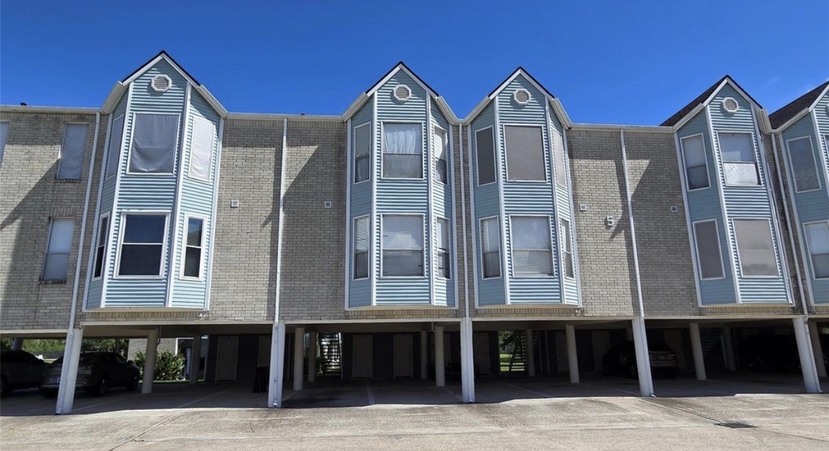 18617 Egret Bay Boulevard 504 Property Photo 1