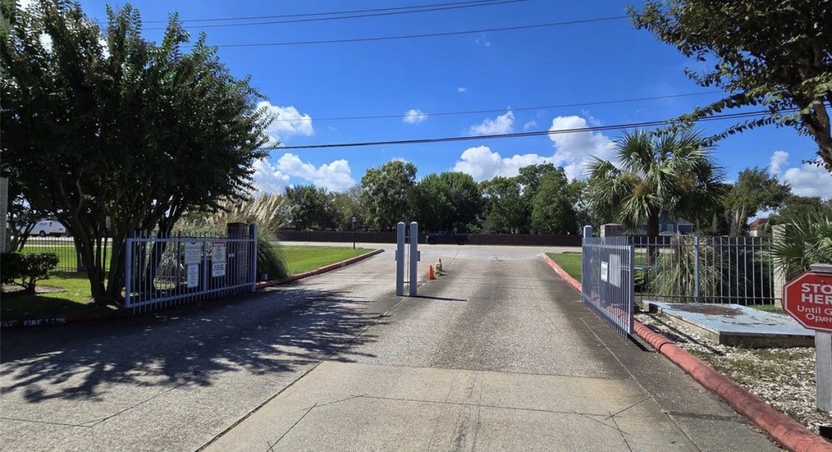 18617 Egret Bay Boulevard 504 Property Photo 18