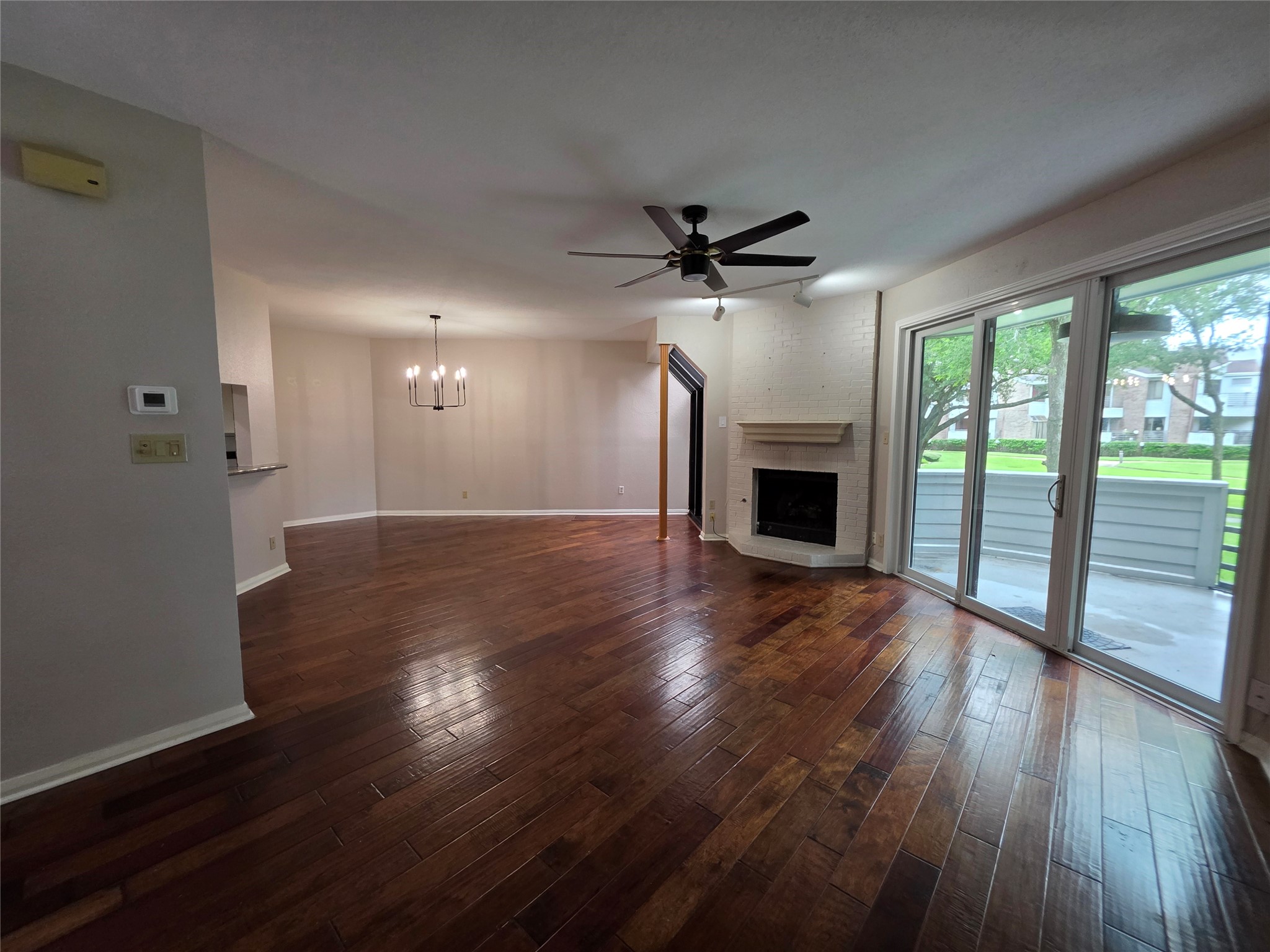 2013 Enterprise Avenue Property Photo 2