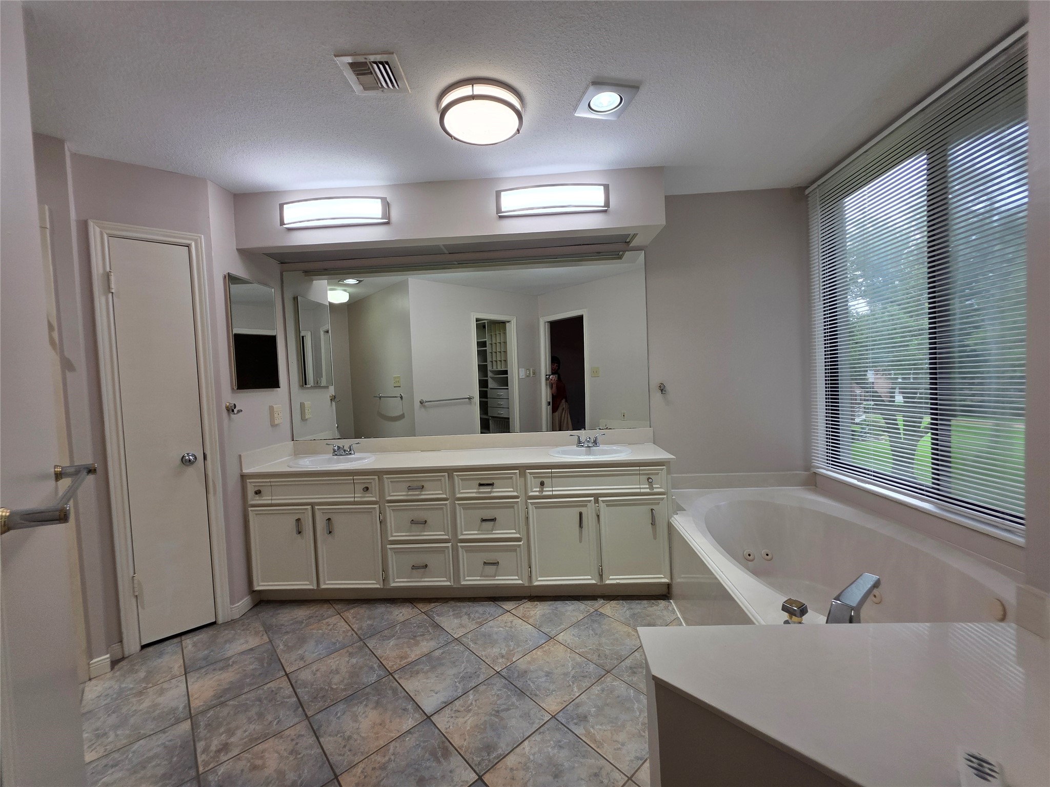 2013 Enterprise Avenue Property Photo 13