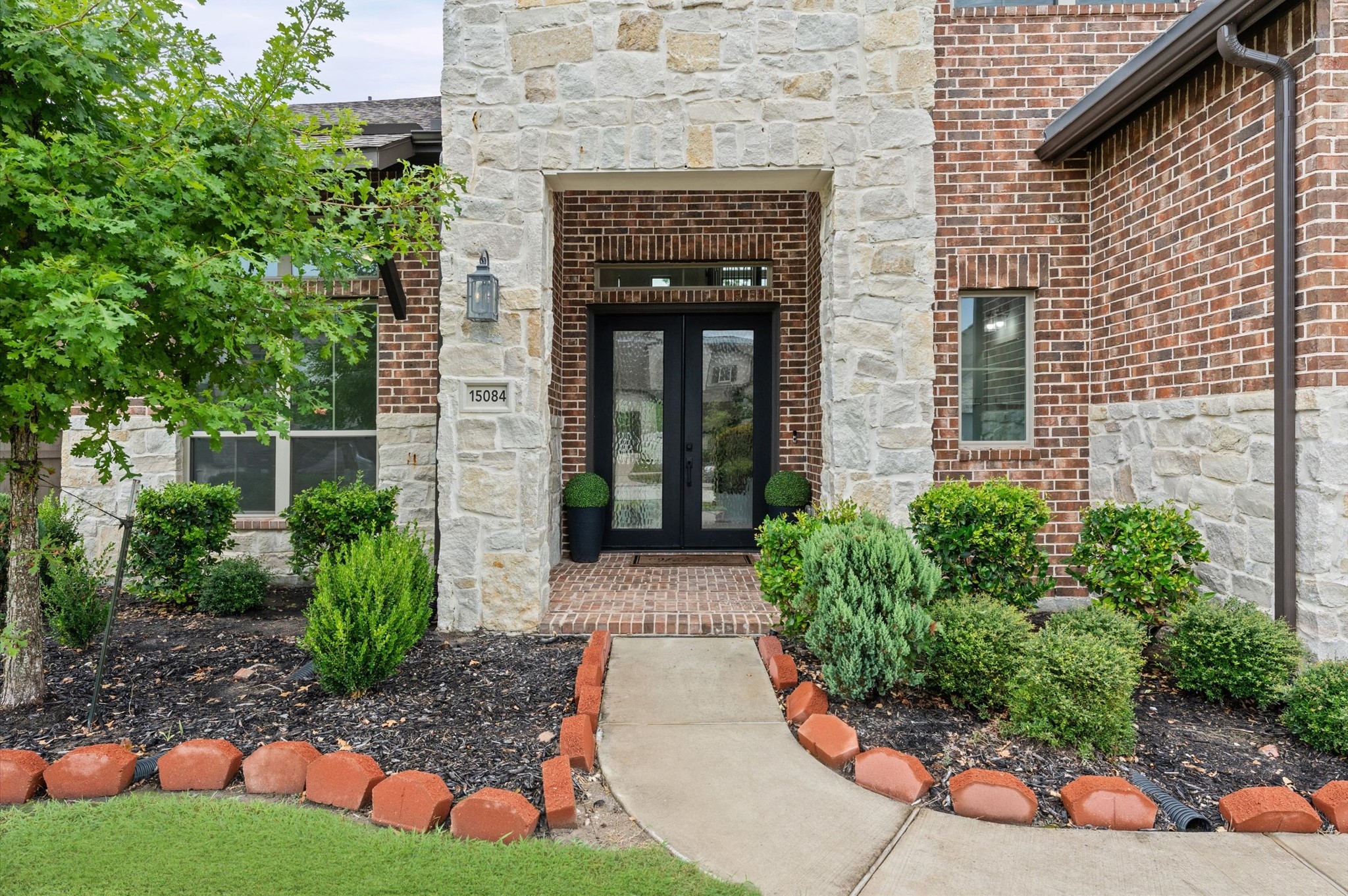 15084 Berry Brook Drive Property Photo 3