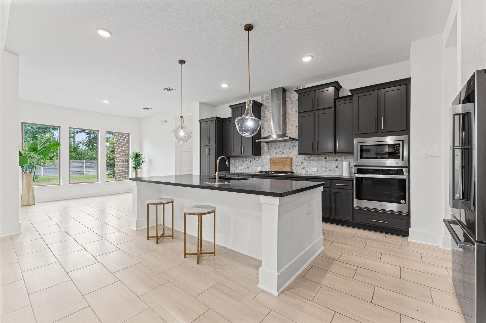 15084 Berry Brook Drive Property Photo 8