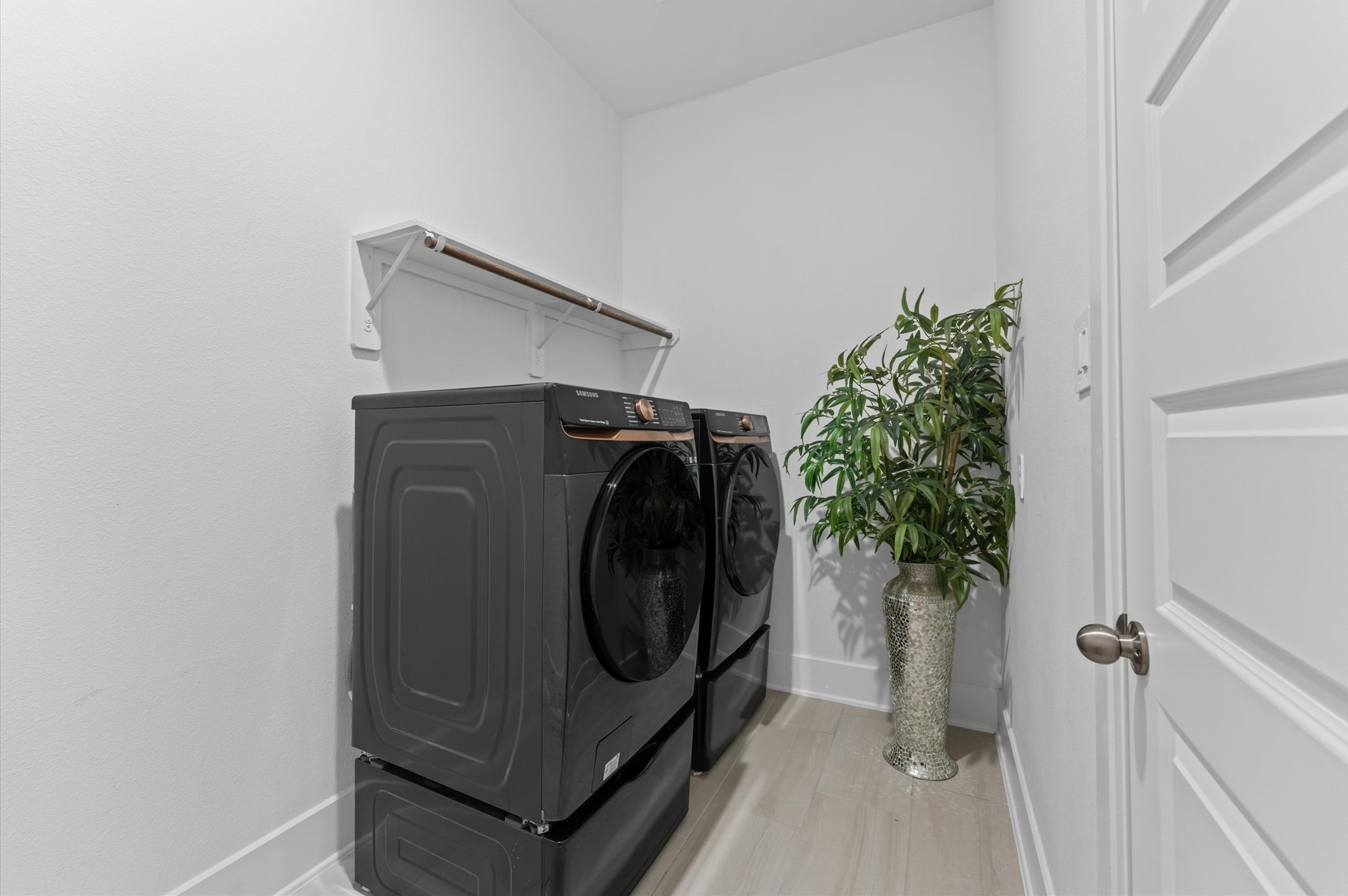15084 Berry Brook Drive Property Photo 16