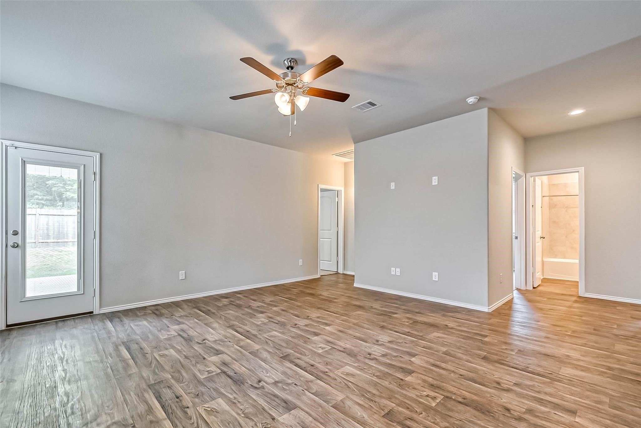 14122 Silver Falls Court Property Photo 12