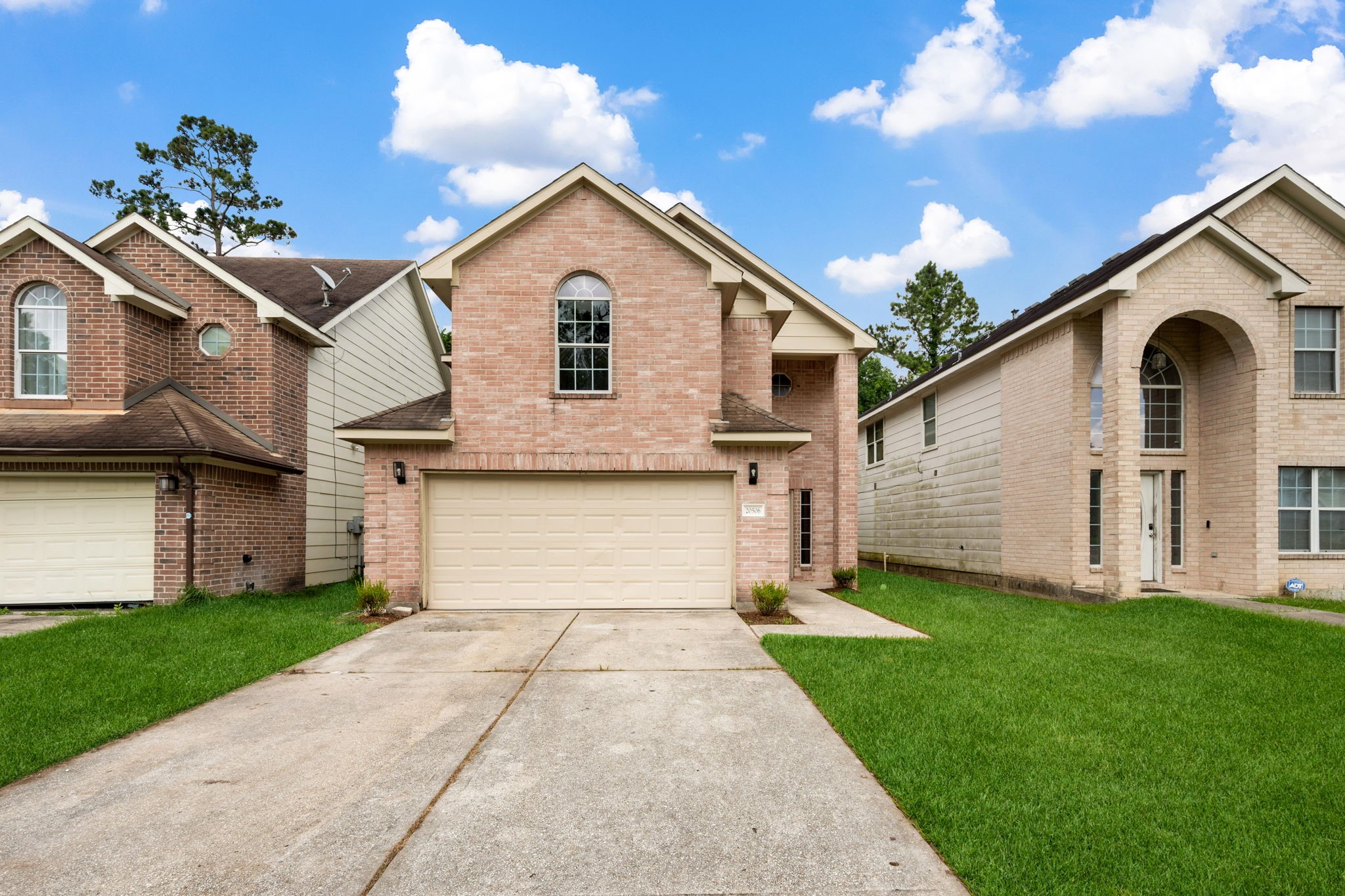 20506 Kenswick Drive Property Photo 3