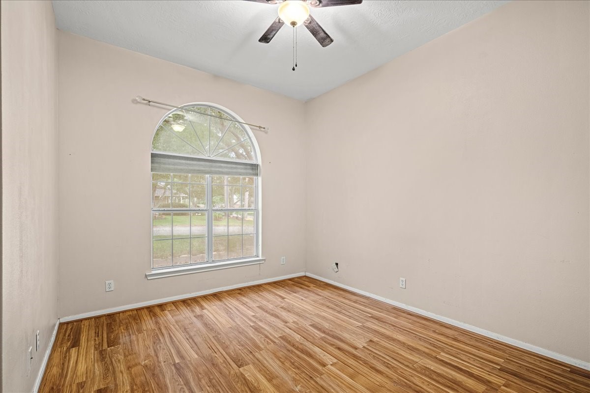2601 Oakwood Drive Property Photo 8
