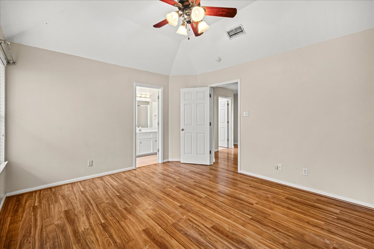 2601 Oakwood Drive Property Photo 11