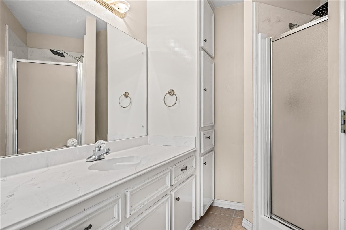 2601 Oakwood Drive Property Photo 13