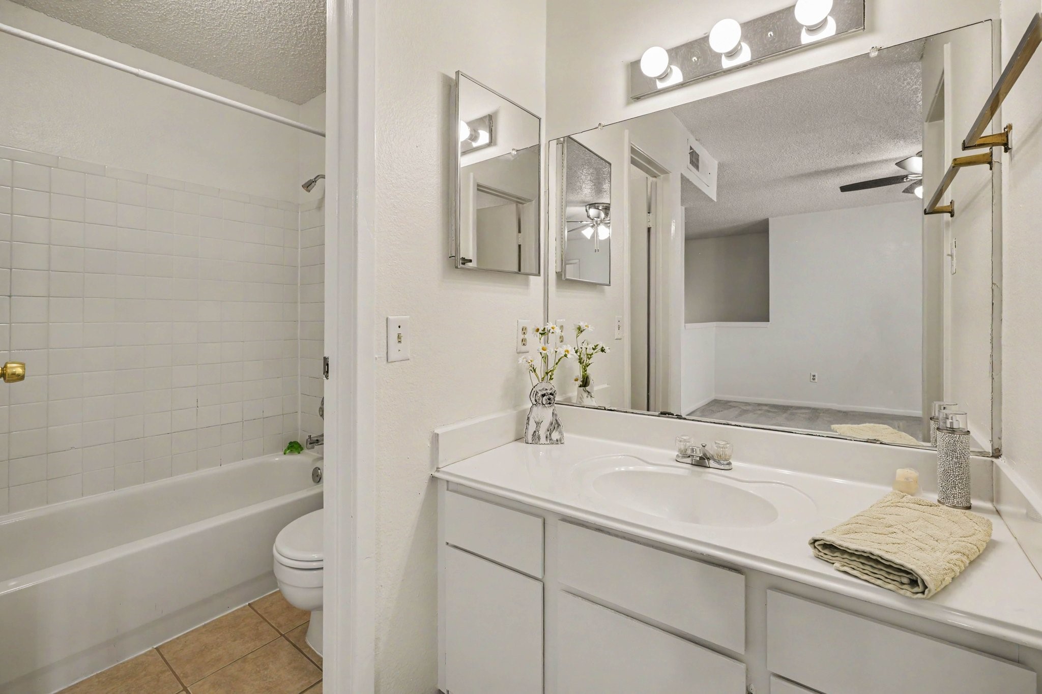 1900 Bay Area Blvd Boulevard 123 C Property Photo 17