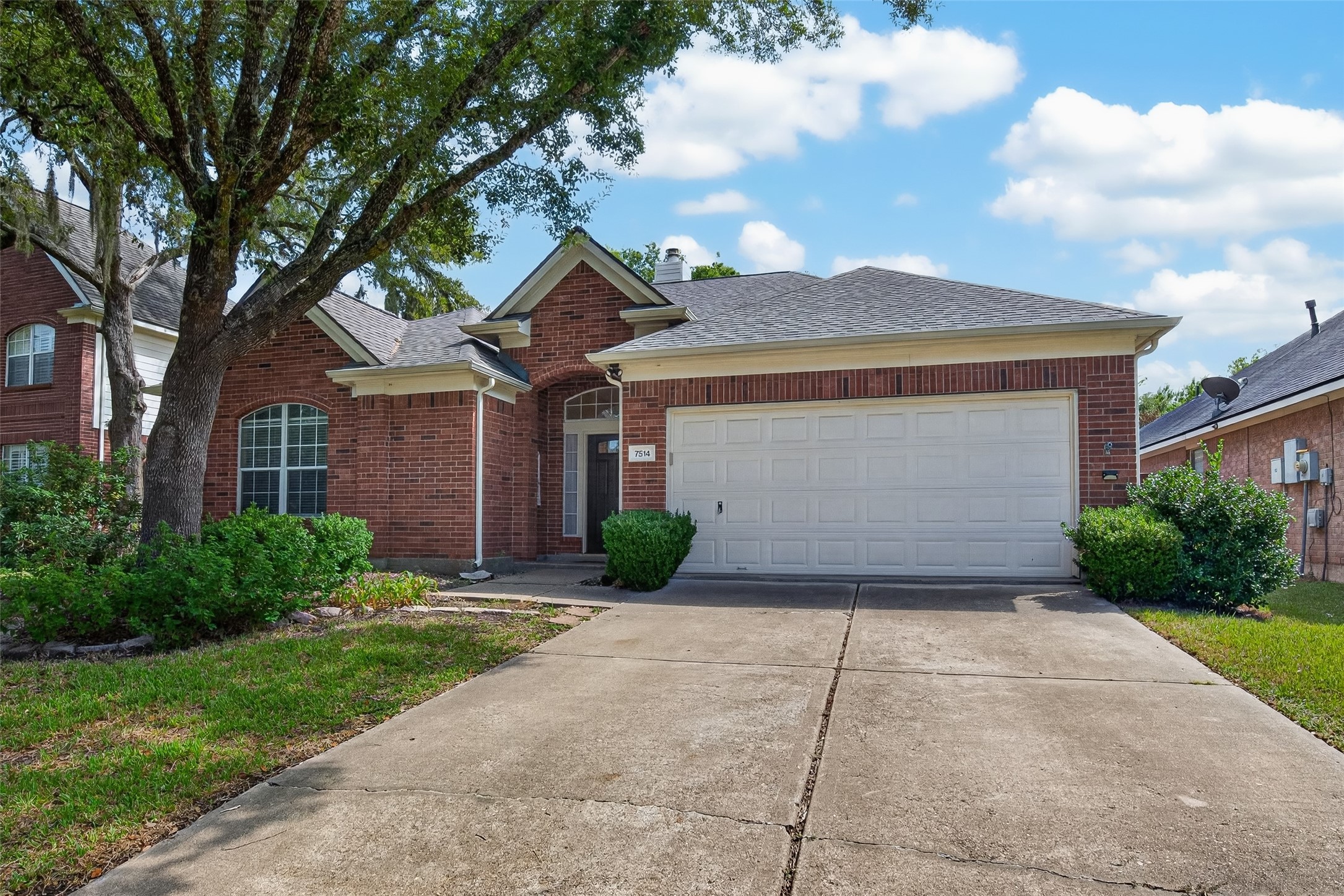 7514 Broken Oak Lane Property Photo 1