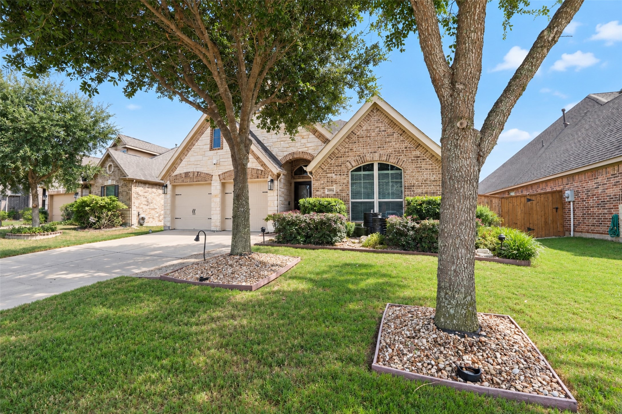 23915 Via Viale Drive Property Photo 4