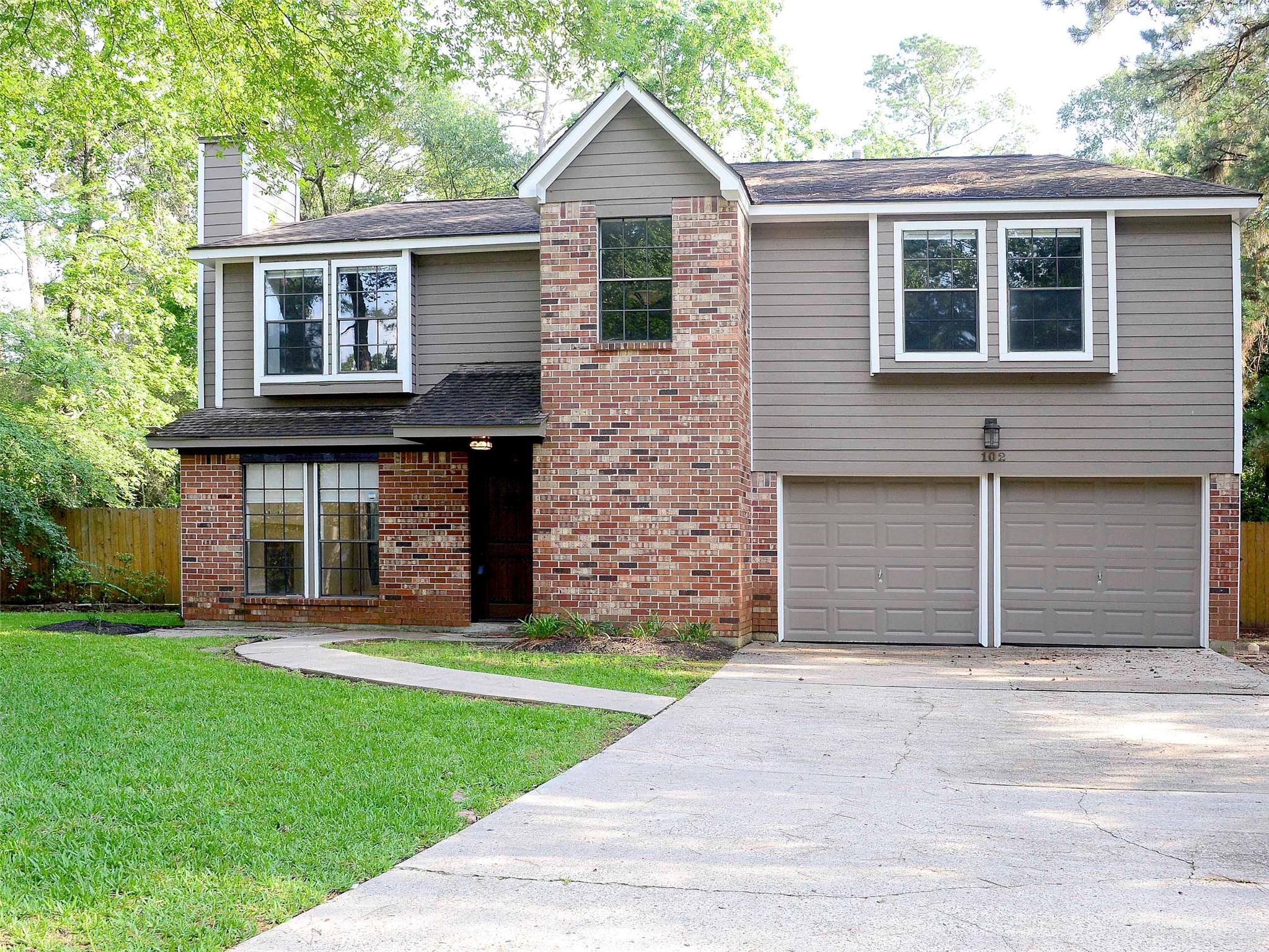 102 E Mistybreeze Circle Property Photo 3