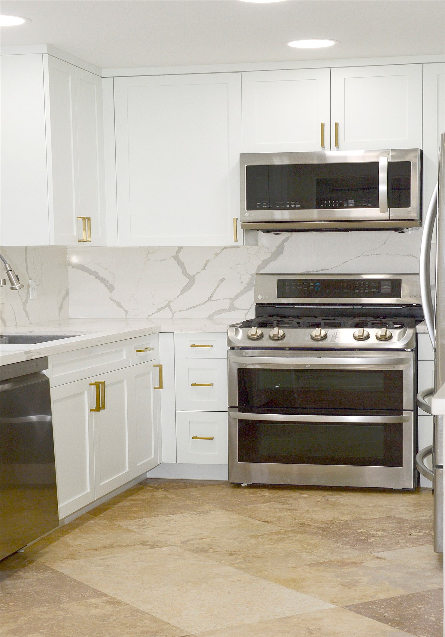 102 E Mistybreeze Circle Property Photo 8