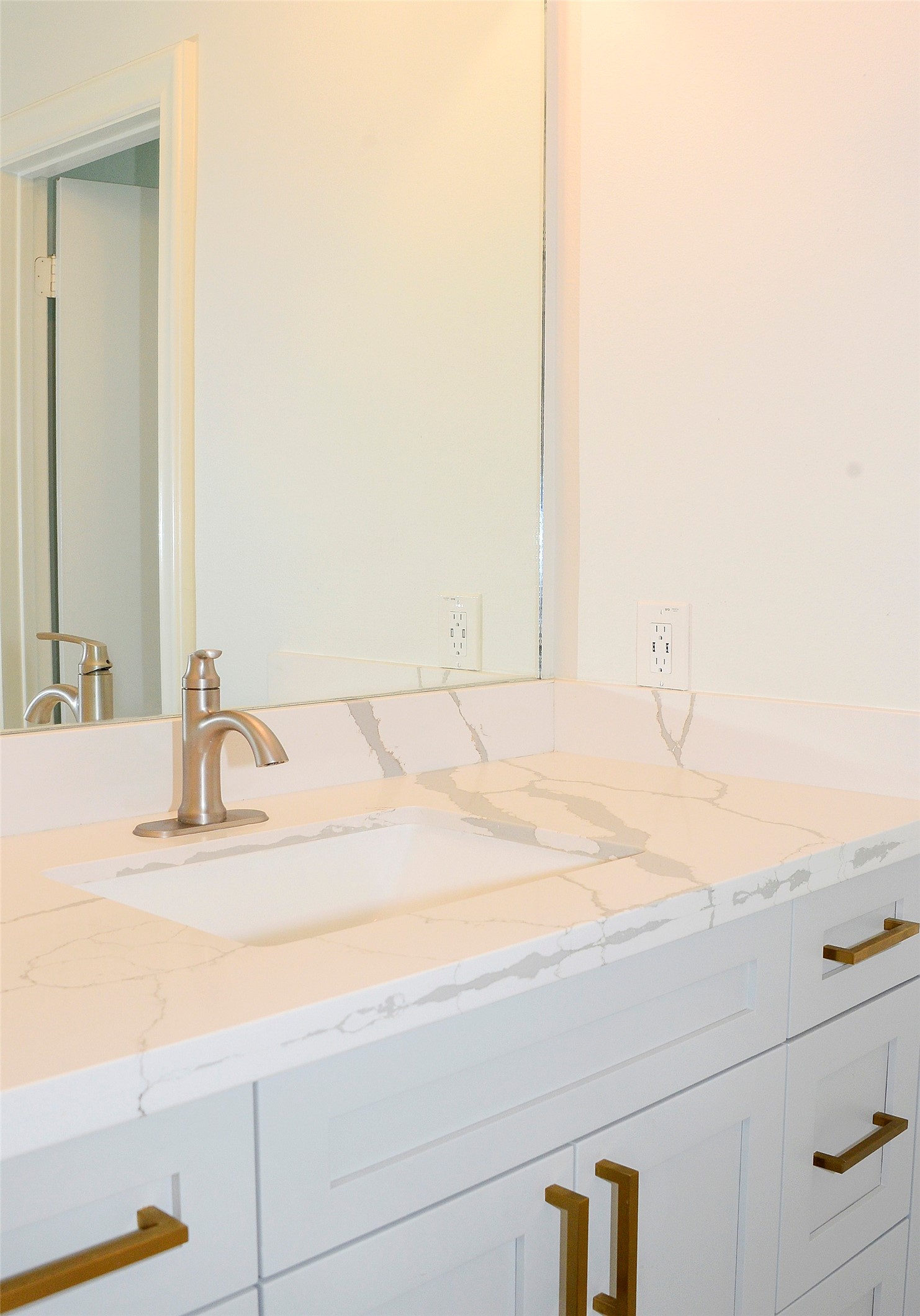 102 E Mistybreeze Circle Property Photo 19